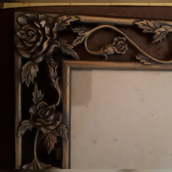 Romantic! Dual picture frame - Picture 2 of 4